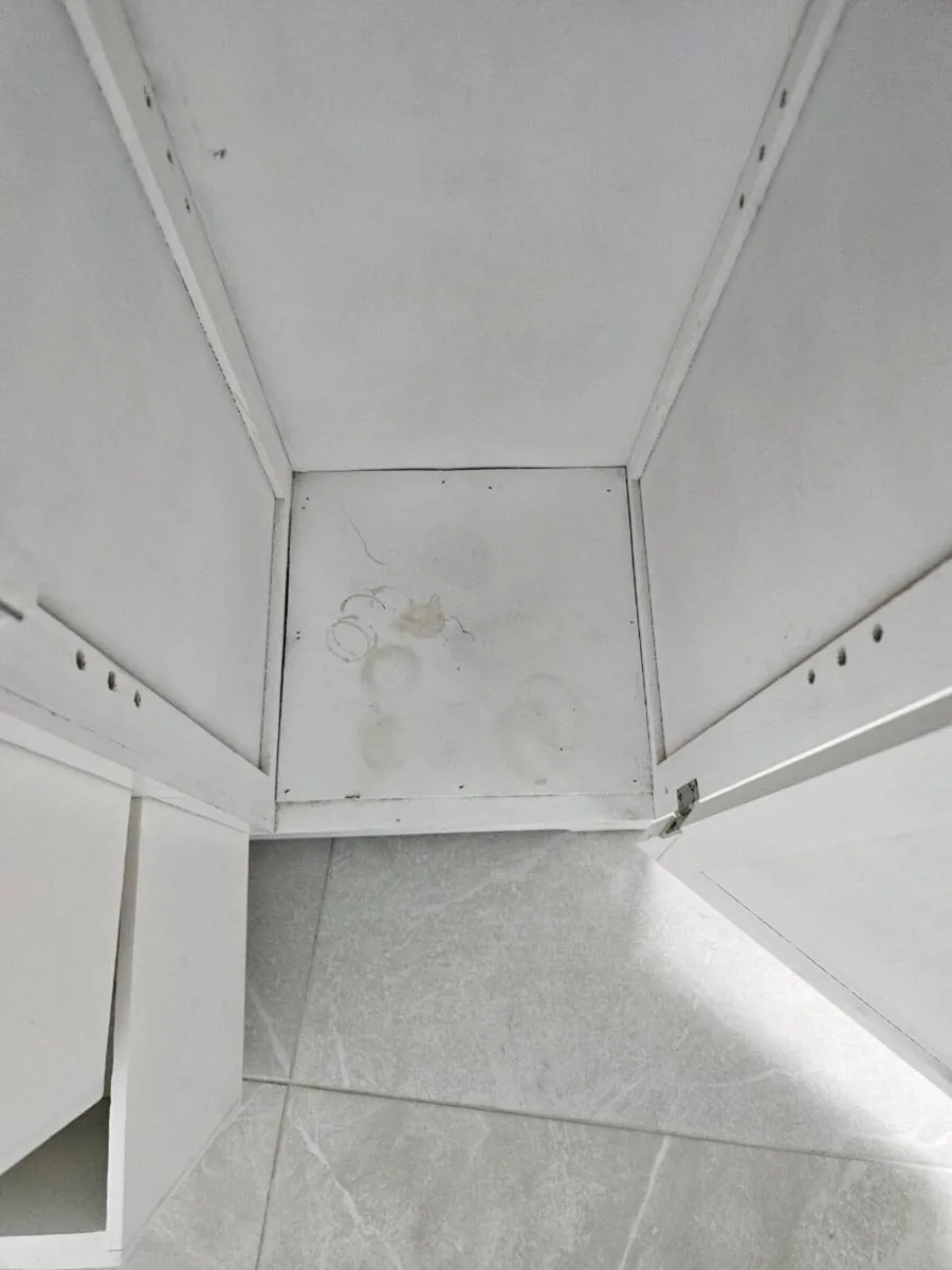 Bathroom cabinet - Image 4
