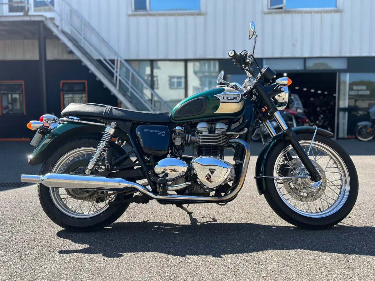 2004 Triumph Bonneville T100 - Image 1