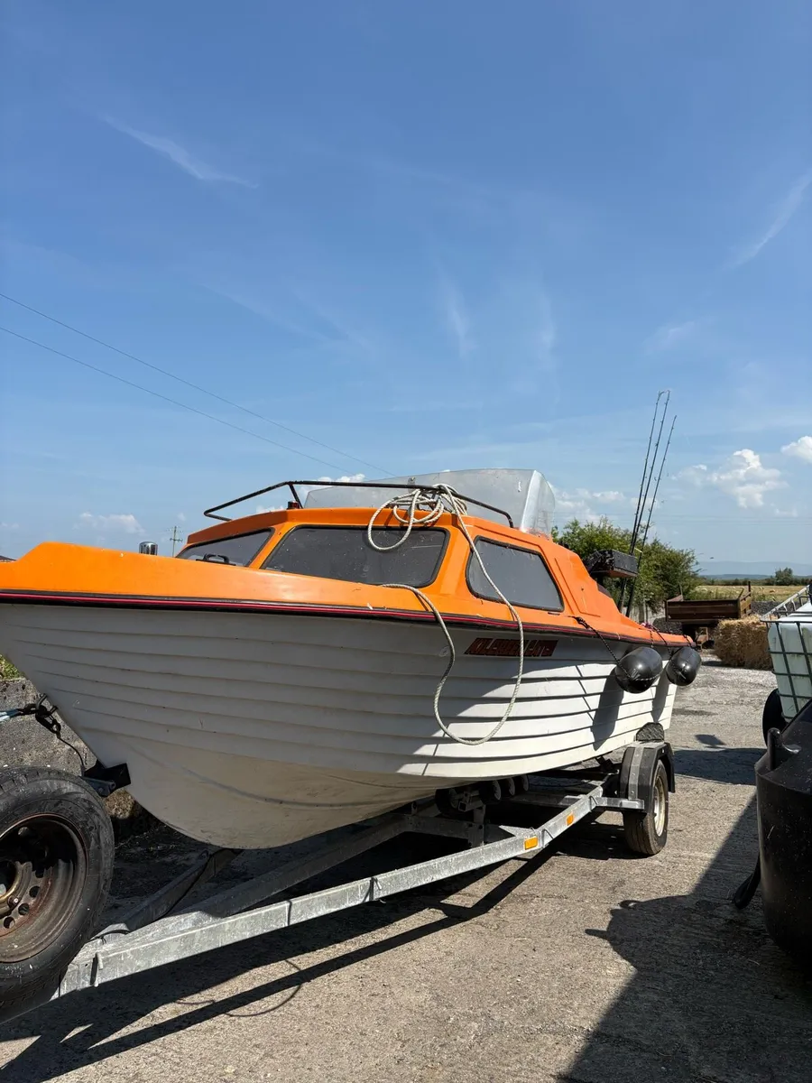 Fishing Boat - 18ft - Image 3