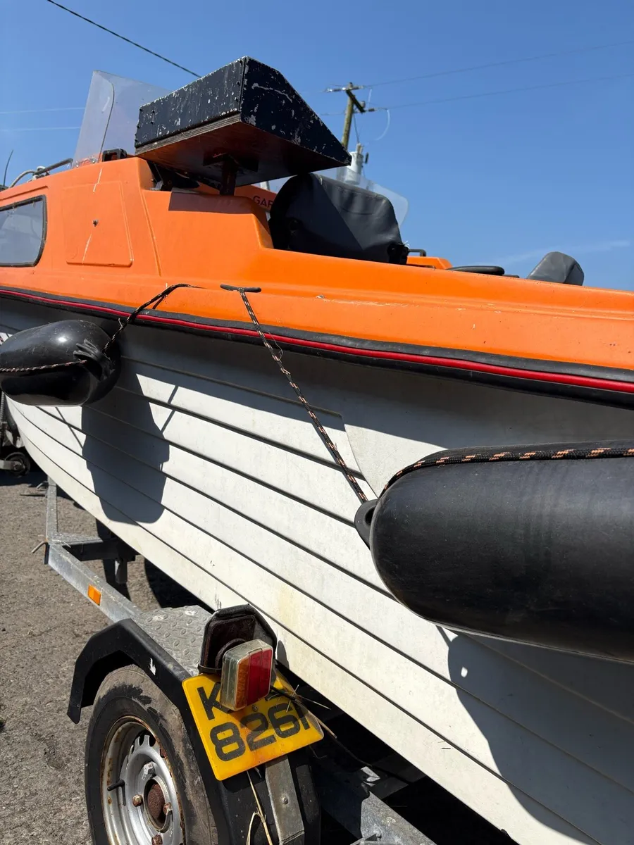 Fishing Boat - 18ft - Image 4