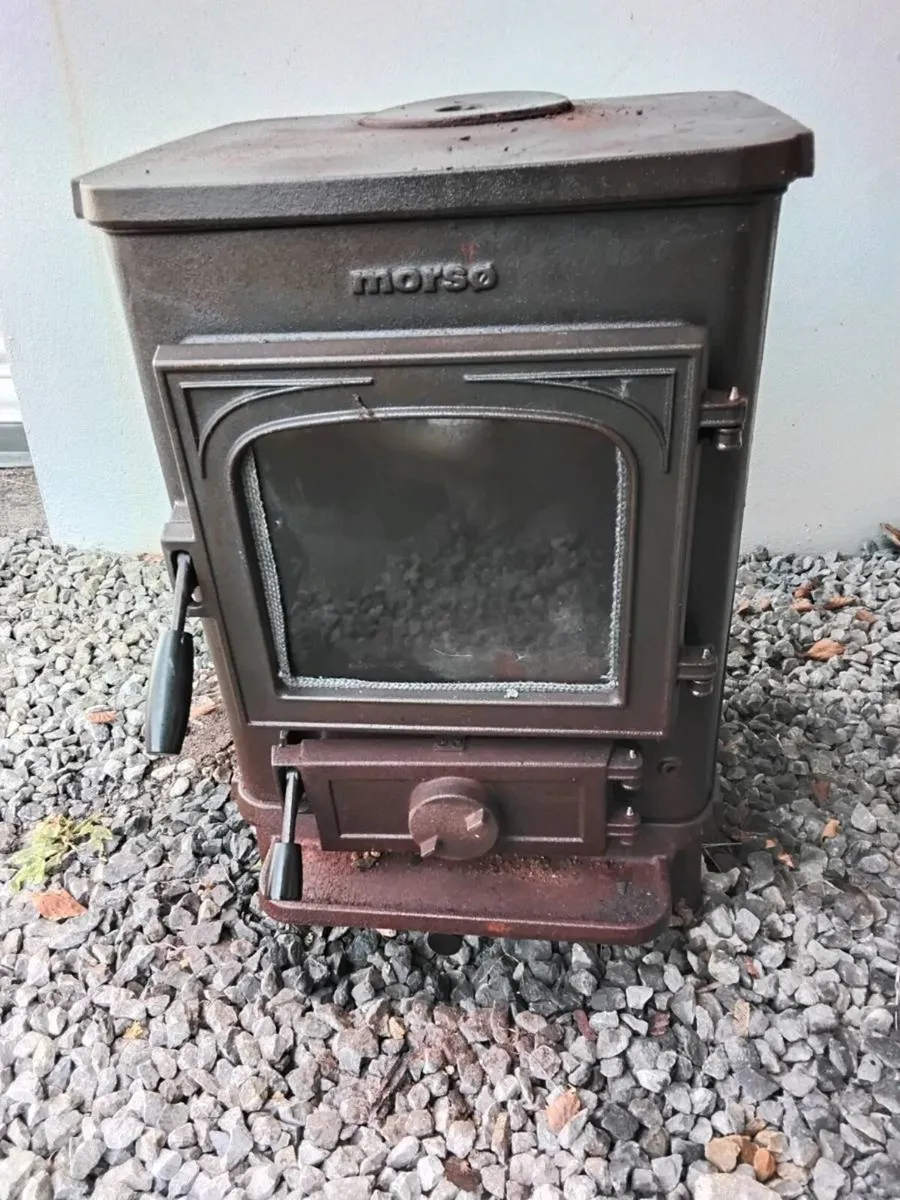 Solid fuel Stove - Image 1
