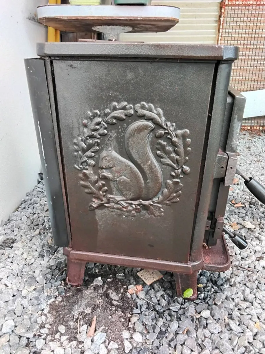 Solid fuel Stove - Image 2