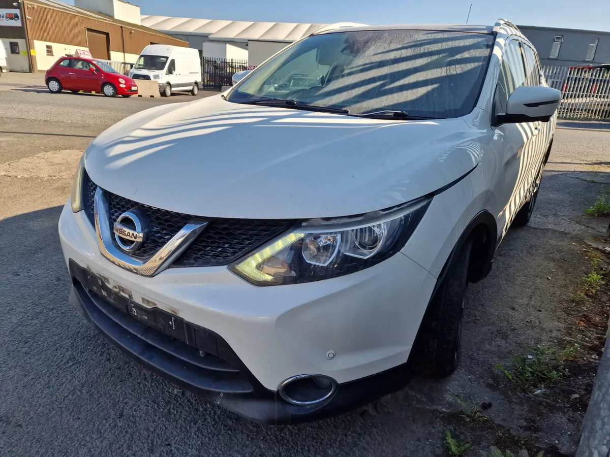 15 NISSAN QASHQAI  1.2 P TURBO FOR BREAKING - Image 1