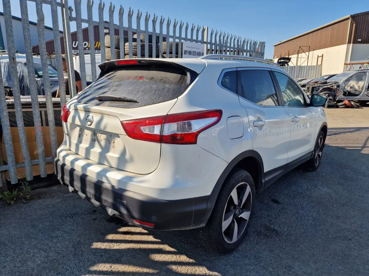 15 NISSAN QASHQAI  1.2 P TURBO FOR BREAKING - Image 2
