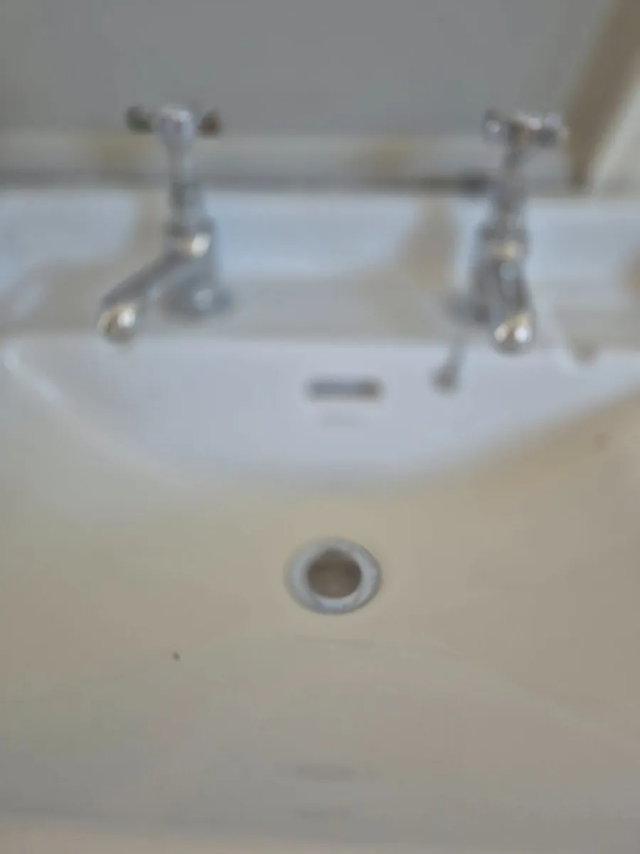 Waverley Sink & Pedestal - Image 2