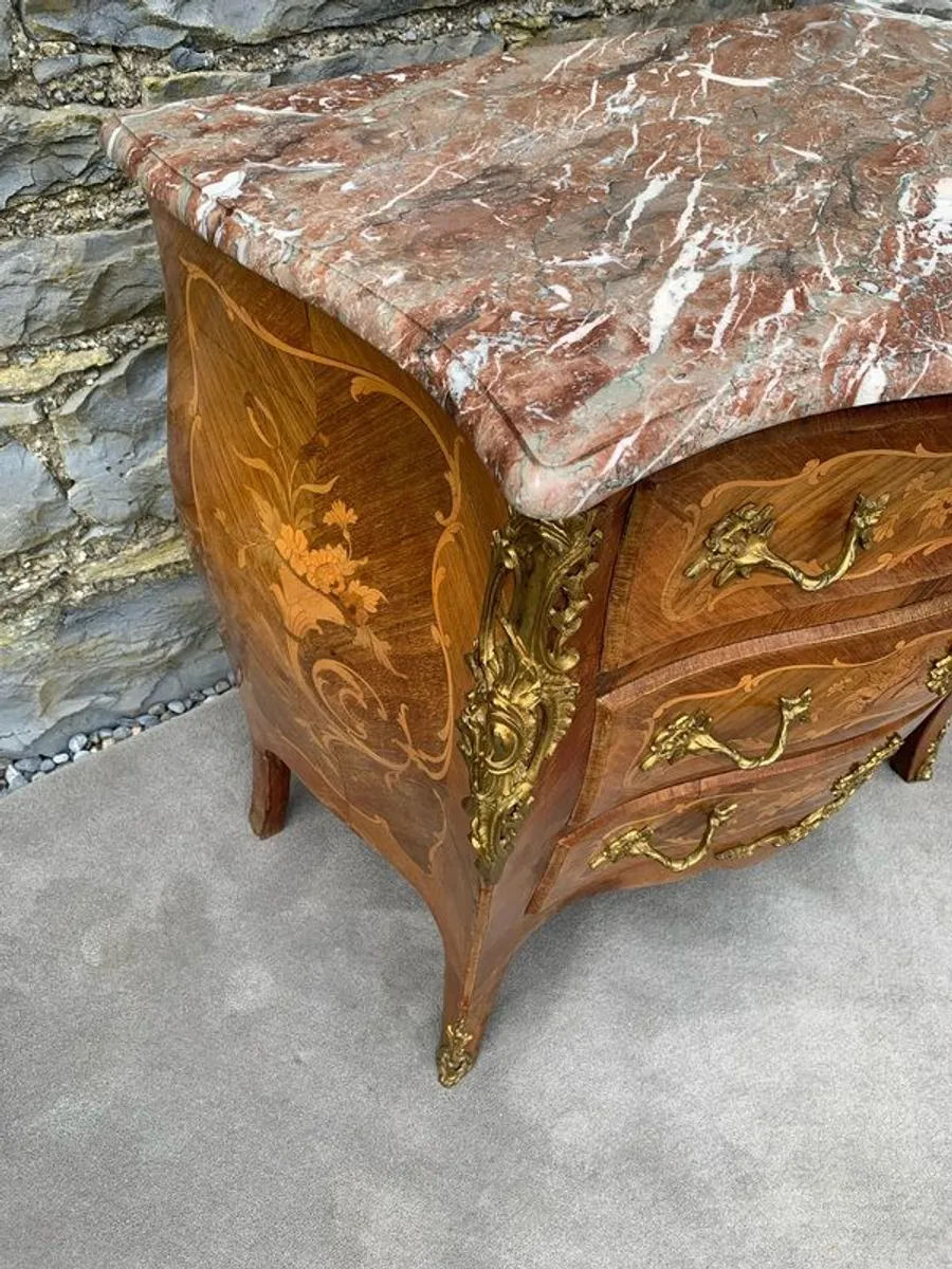 French Louis XV Revival Bombe Commode. - Image 4