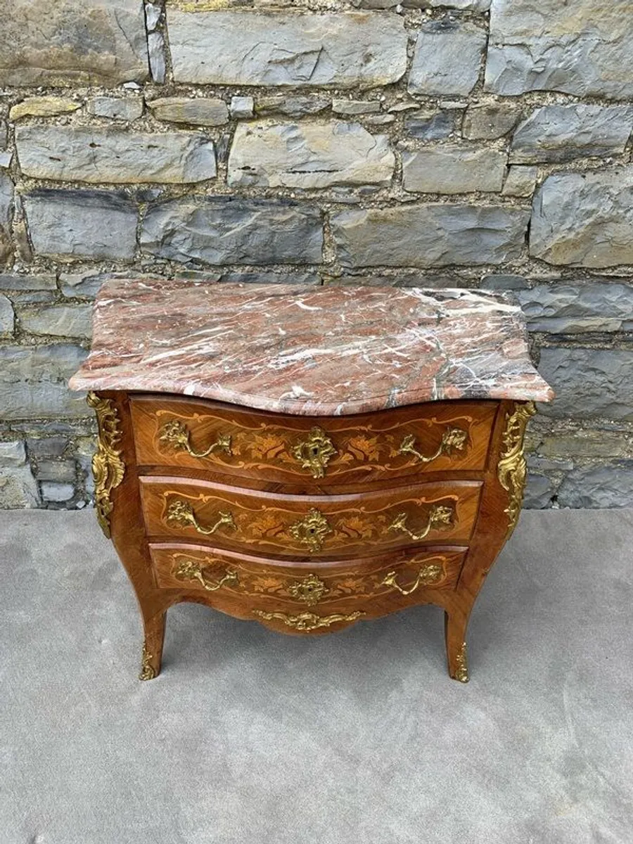French Louis XV Revival Bombe Commode. - Image 3