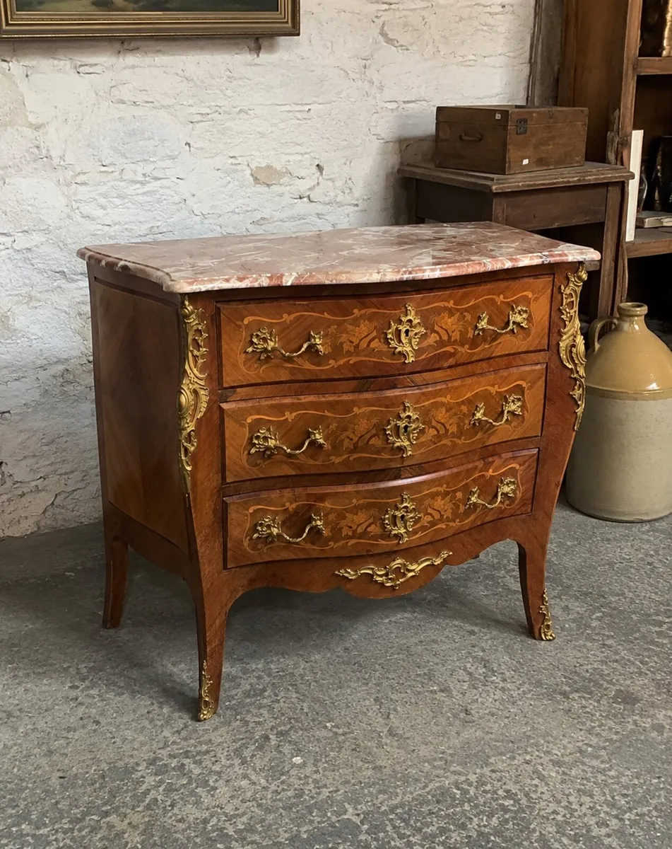 French Louis XV Revival Bombe Commode. - Image 1