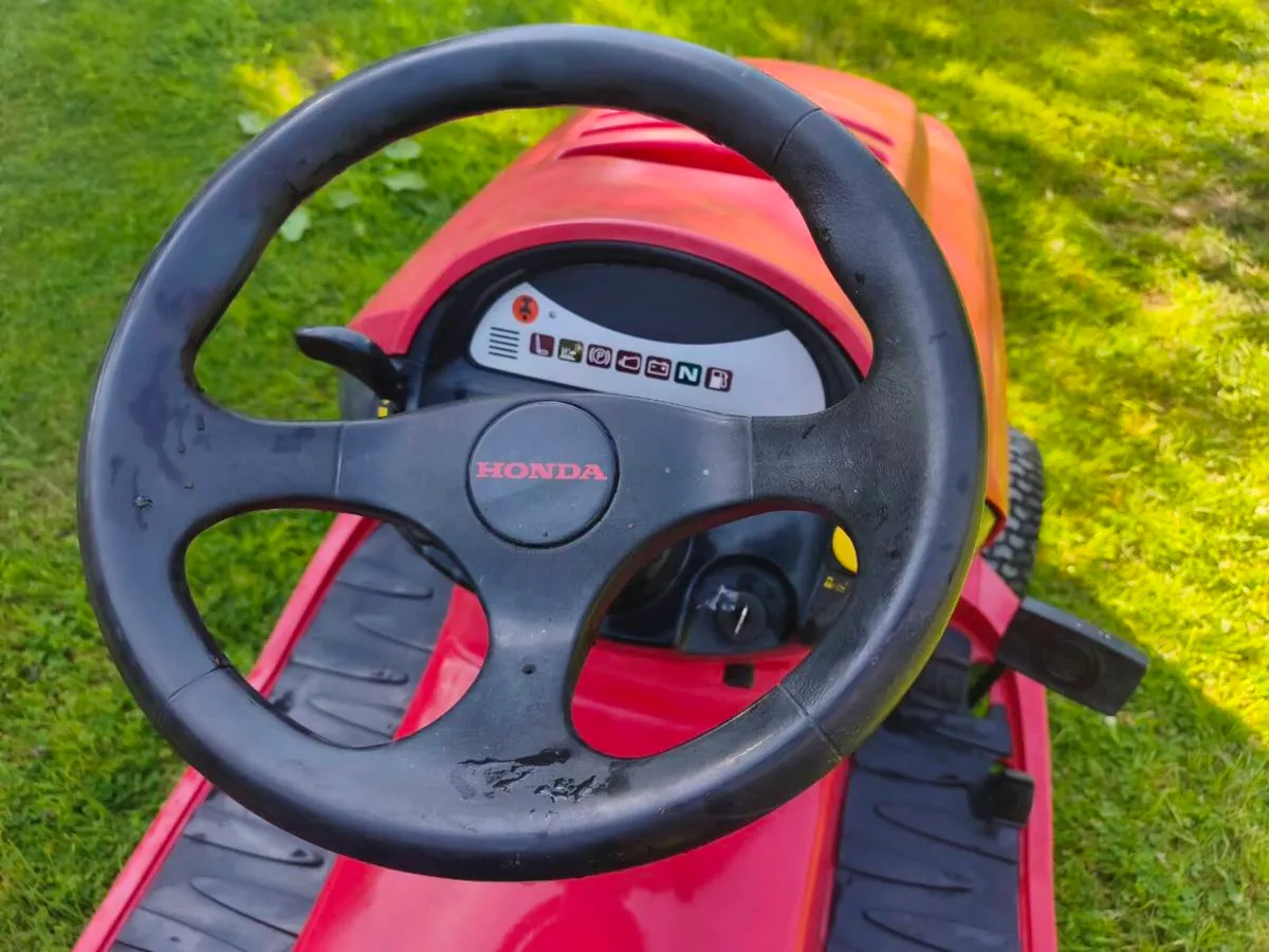 Ride on mower - Image 3