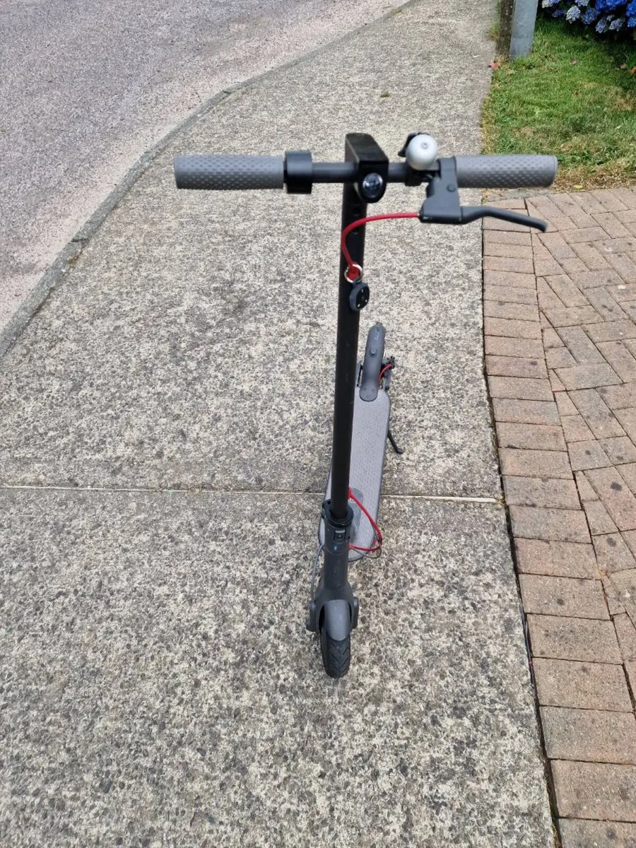 Xiaomi electric scooter - Image 2