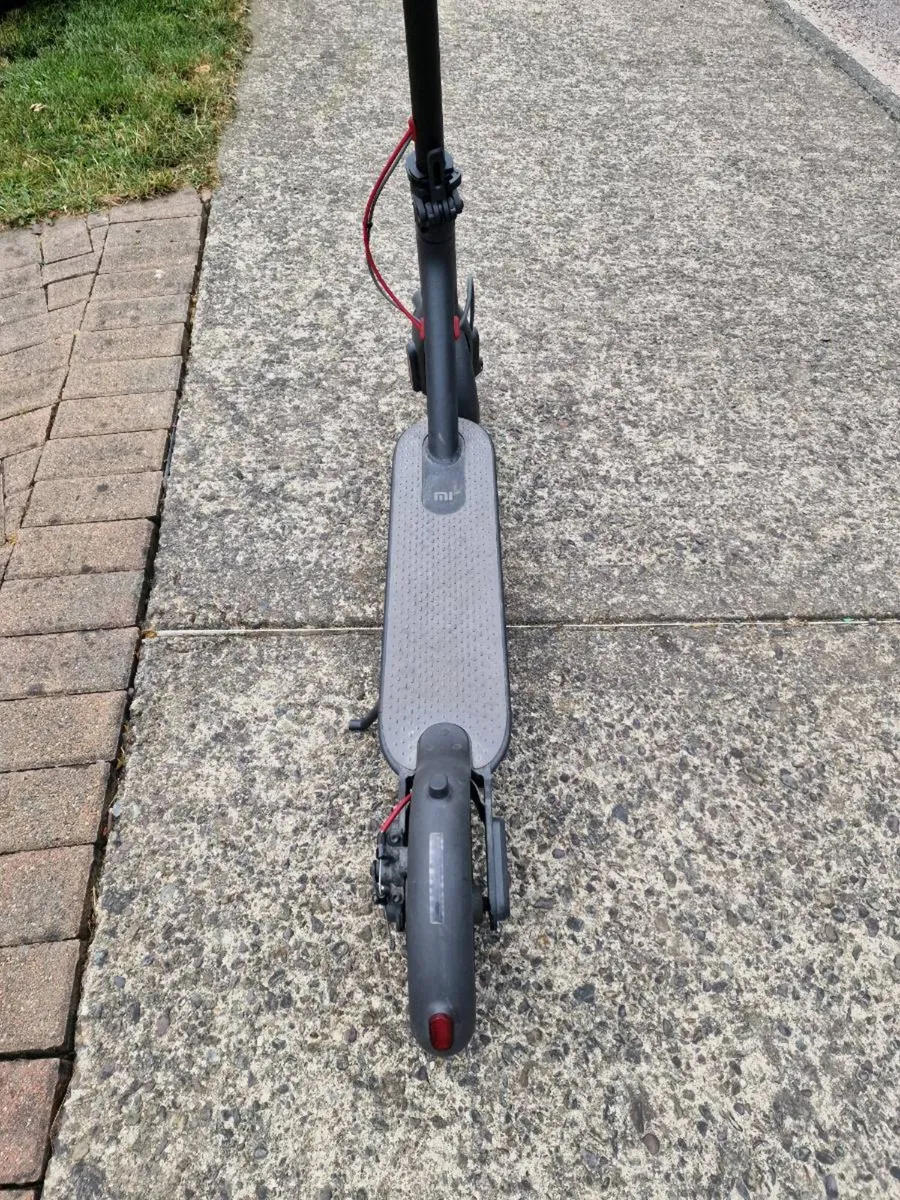 Xiaomi electric scooter - Image 4