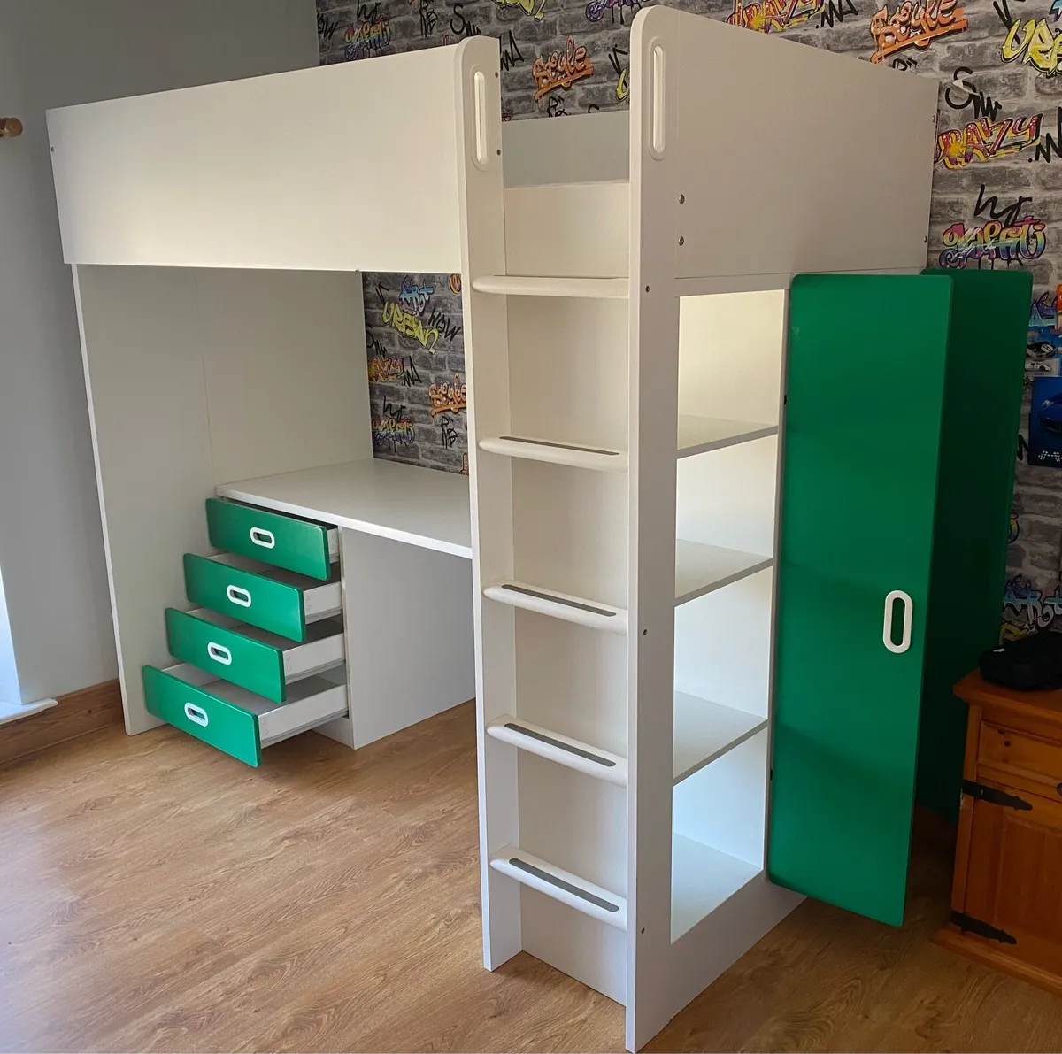 Loft bed and desk Ikea - Image 3