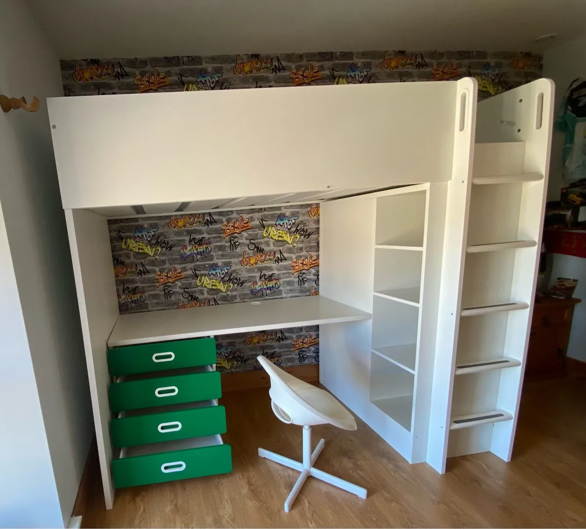 Loft bed and desk Ikea - Image 1