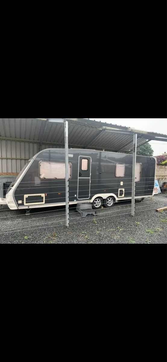 Sterling elite 4 berth caravan - Image 3