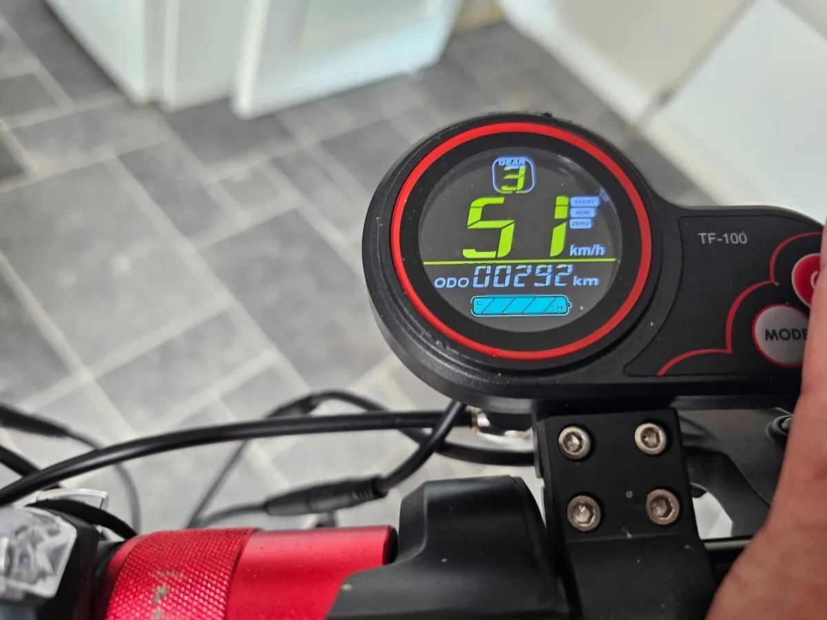 Kugoo MP4 Pro Electric scooter - Image 3
