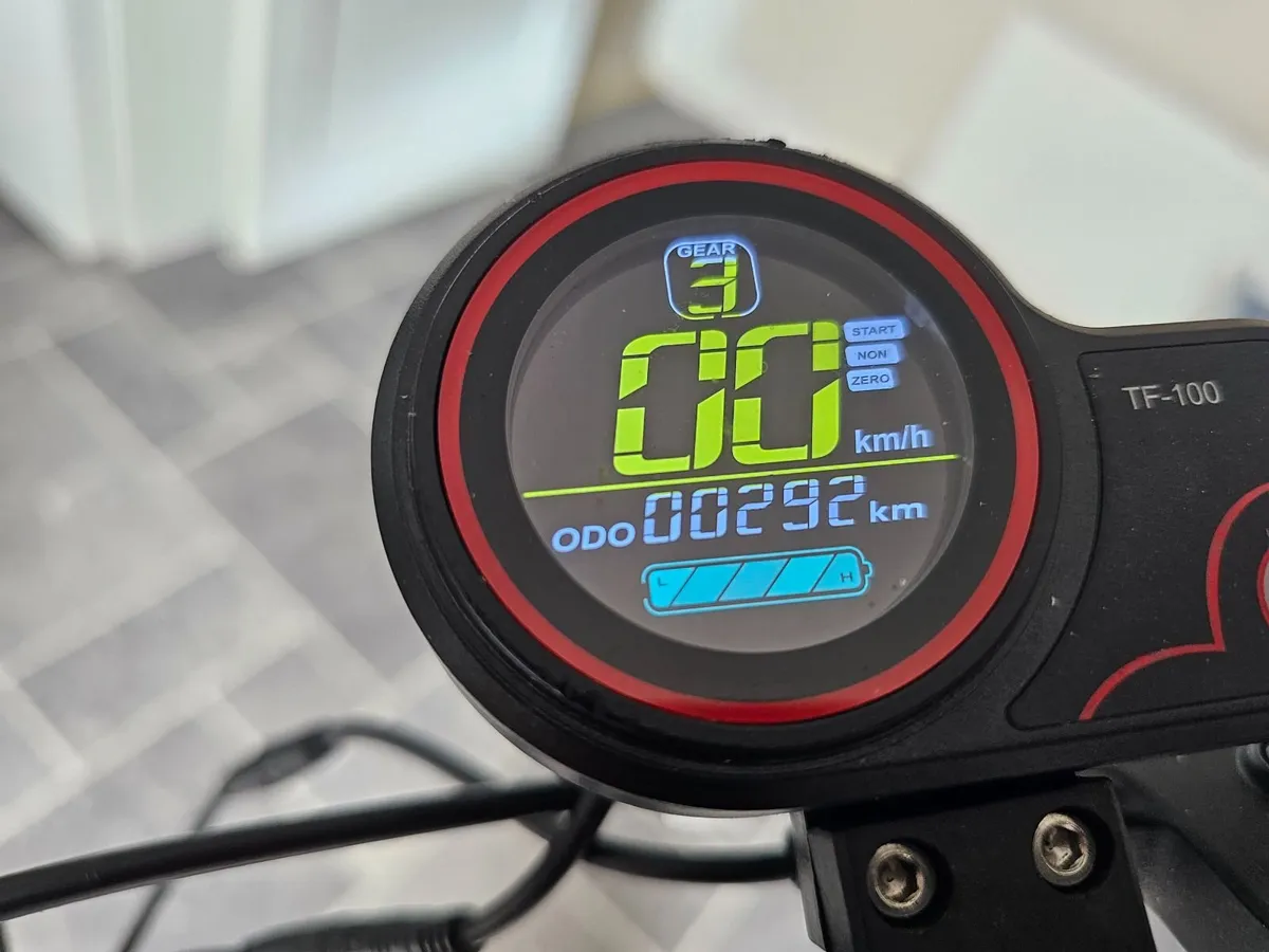 Kugoo MP4 Pro Electric scooter - Image 2