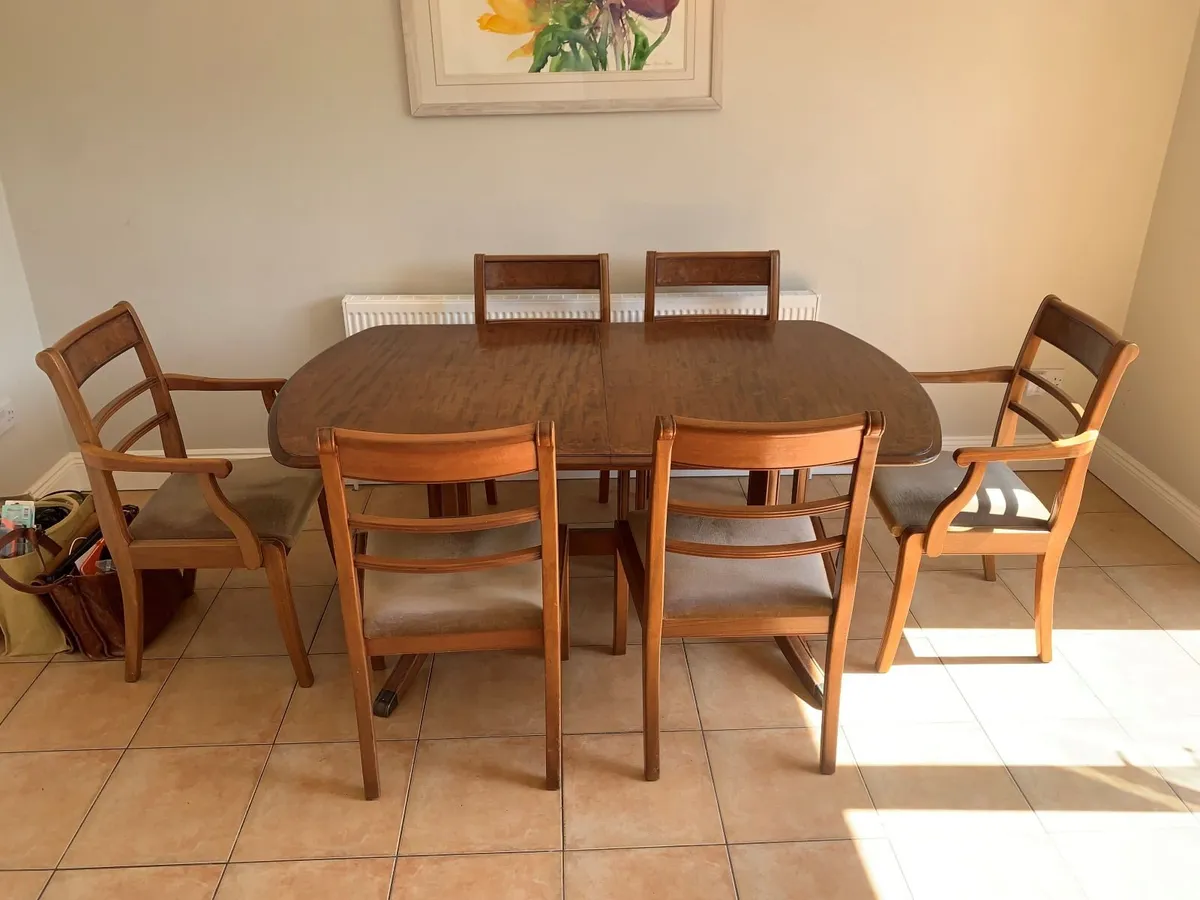 Table and Chairs - Image 1
