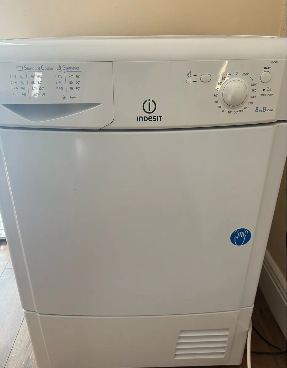 Indesit condensed dryer - Image 1