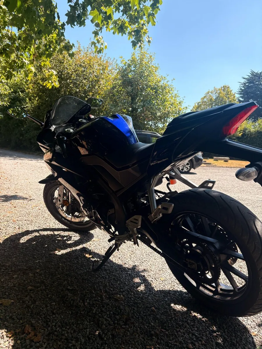 Yamaha YZF R125 - Image 4