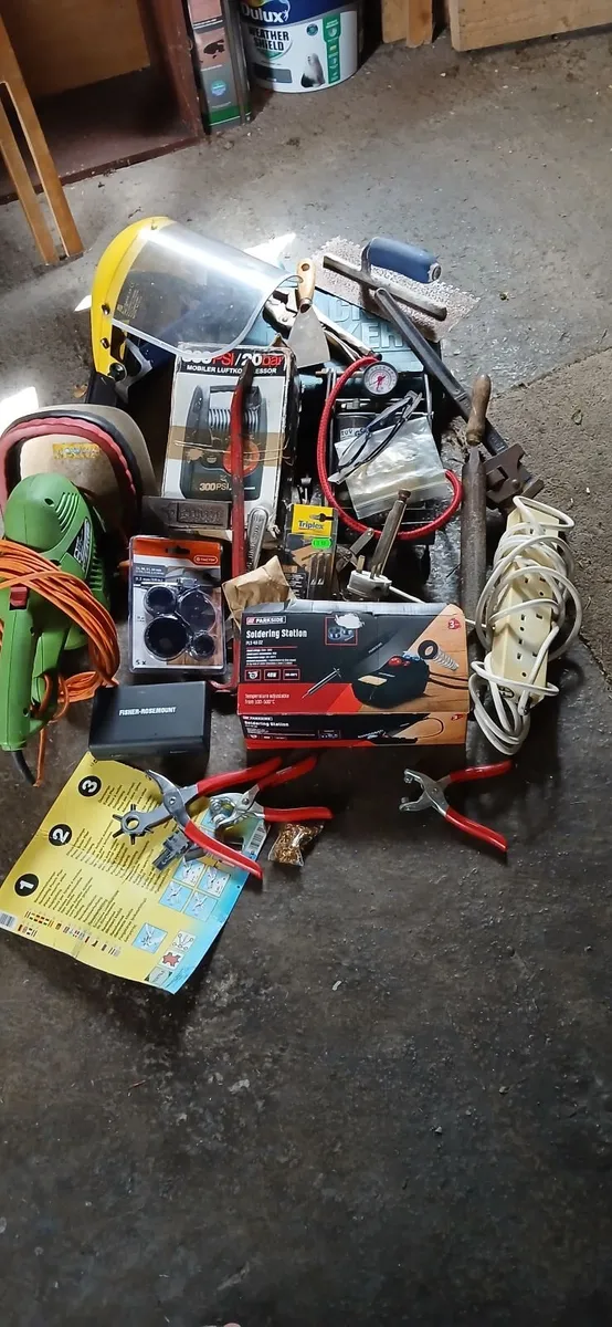 VARIETY Of  TOOLS - Image 1