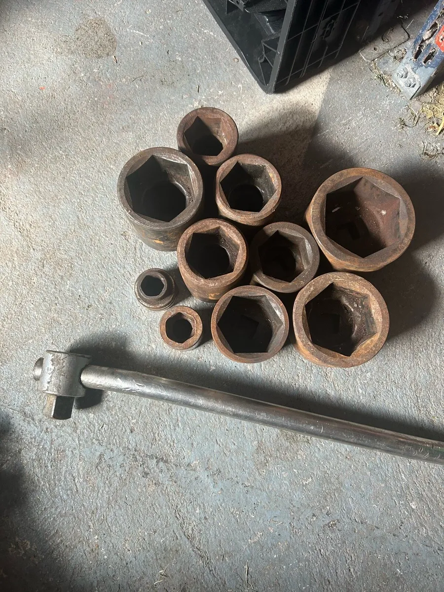 Tools - Image 1