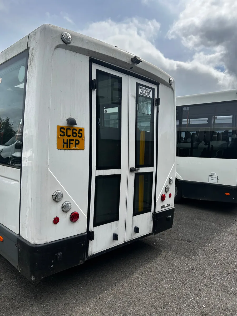 FLASH SALE- ALL BUSES- CONVERSION PROJECTS - Image 4
