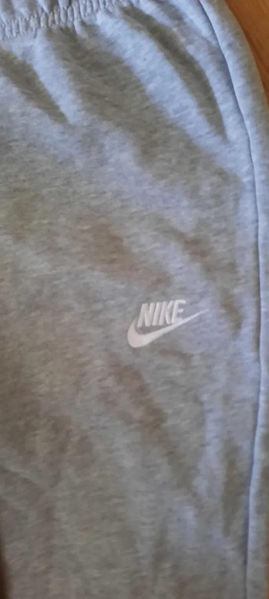 Girls Nike size XS track bottoms - Image 1