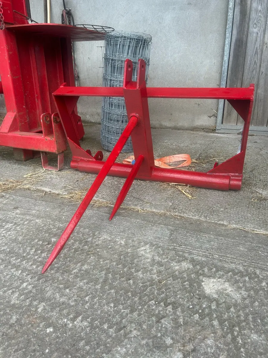 Bale spike - Image 1