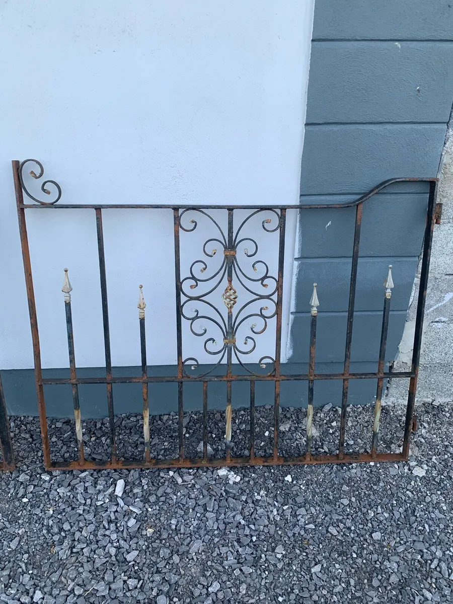 Gates - Image 3