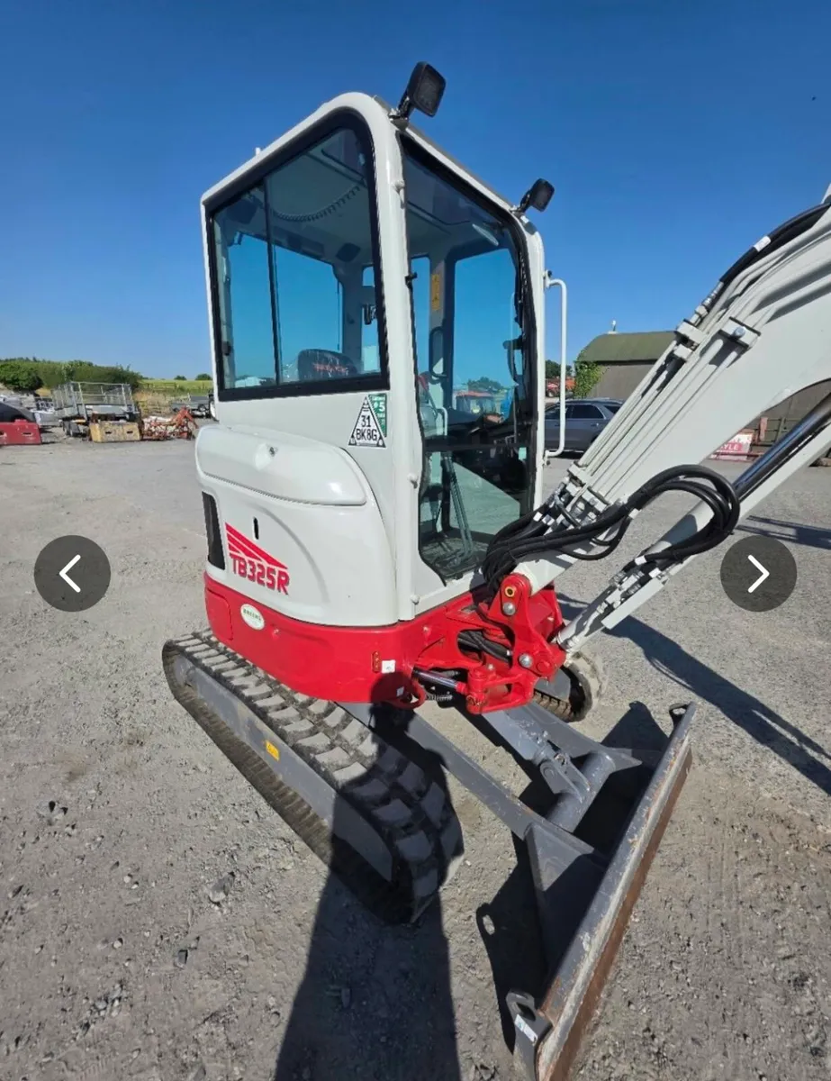 Mini digger - Image 2
