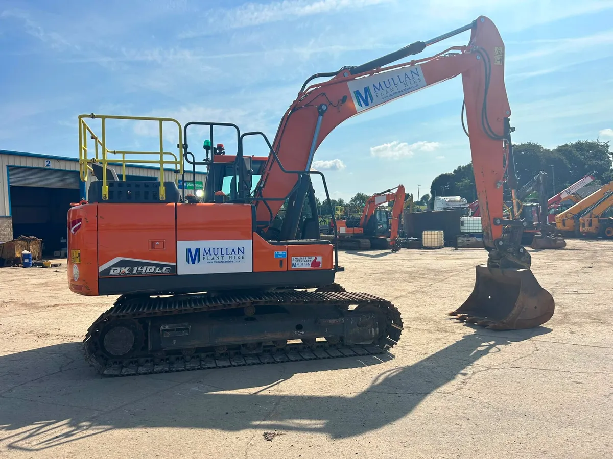 2022 Doosan DX140 LC-7 ( New Model ) - MULLANS - Image 3