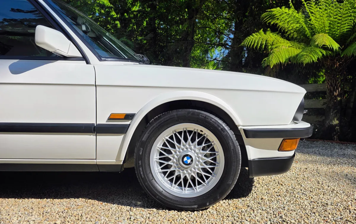 1987 BMW M5 (E28) - The very best available! - Image 3