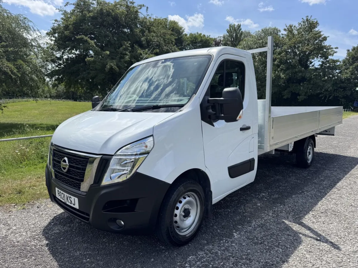 VB - 2021 Nissan NV400 Dropside Van - Image 4