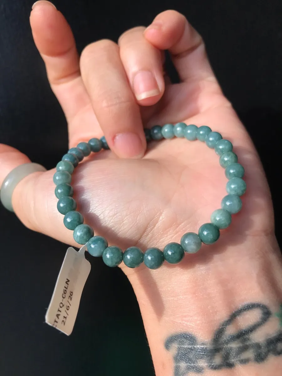 Grade A Guatemala Jadeite Jade bracelet - Image 3
