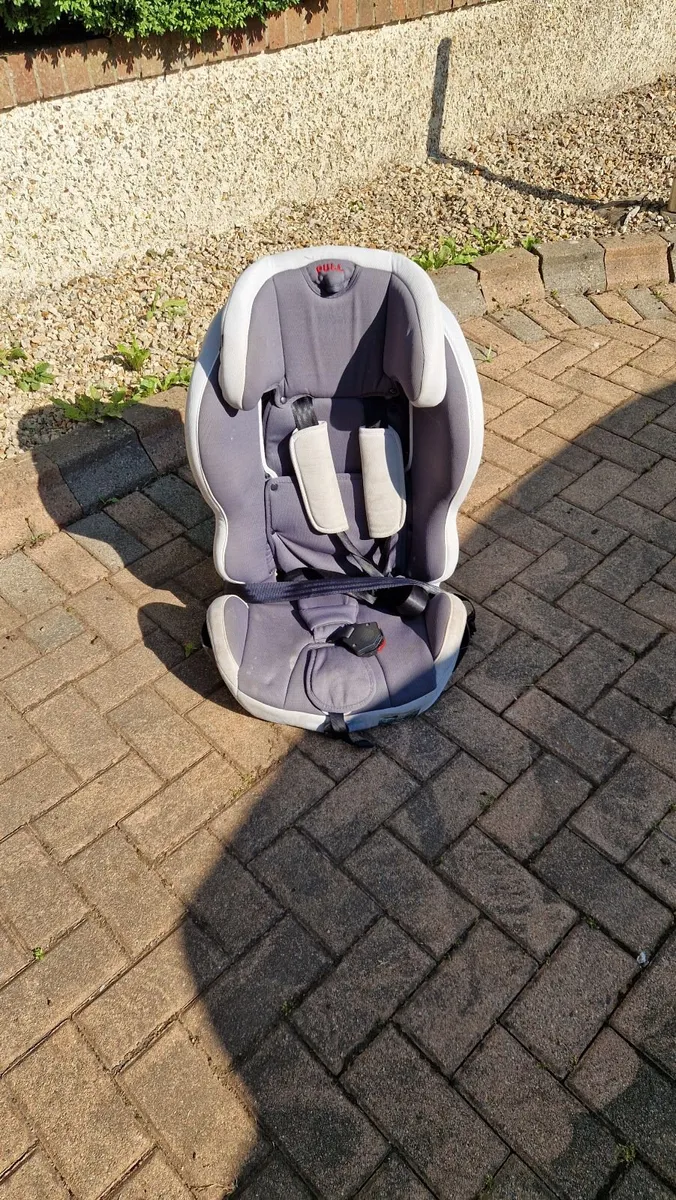 Infant car seat - Image 1