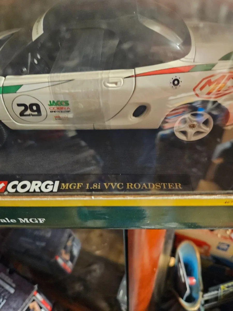 Corgi MGF 1.18 - Image 4