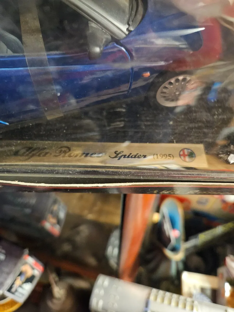 Corgi Maisto Alfa Romeo Spyder 1.18 - Image 3