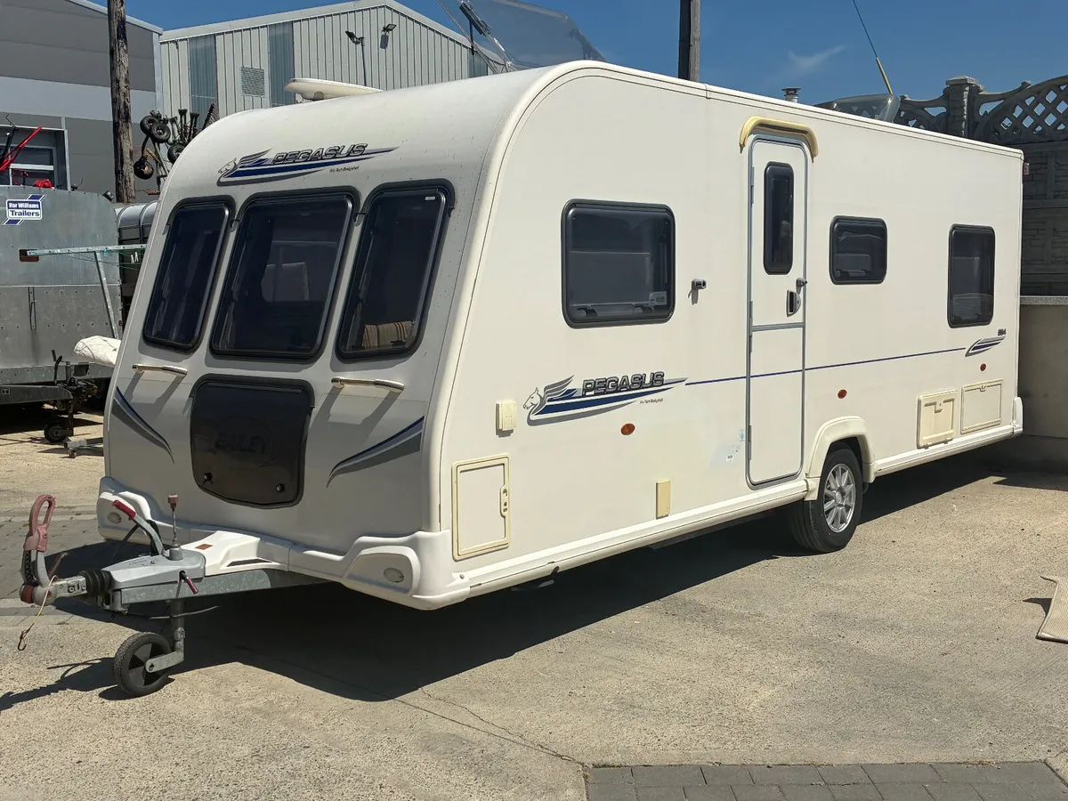 Bailey Pegasus fixed bed - Image 1