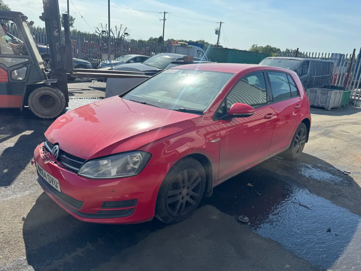 2014 Volkswagen Golf 1.6TDI BREAKING / PARTS - Image 2