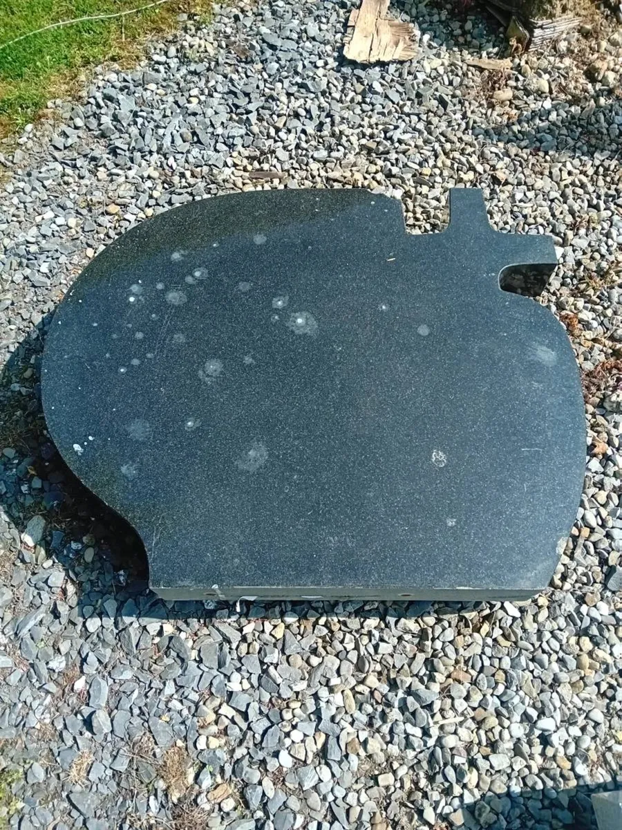 Two headstones - Image 1