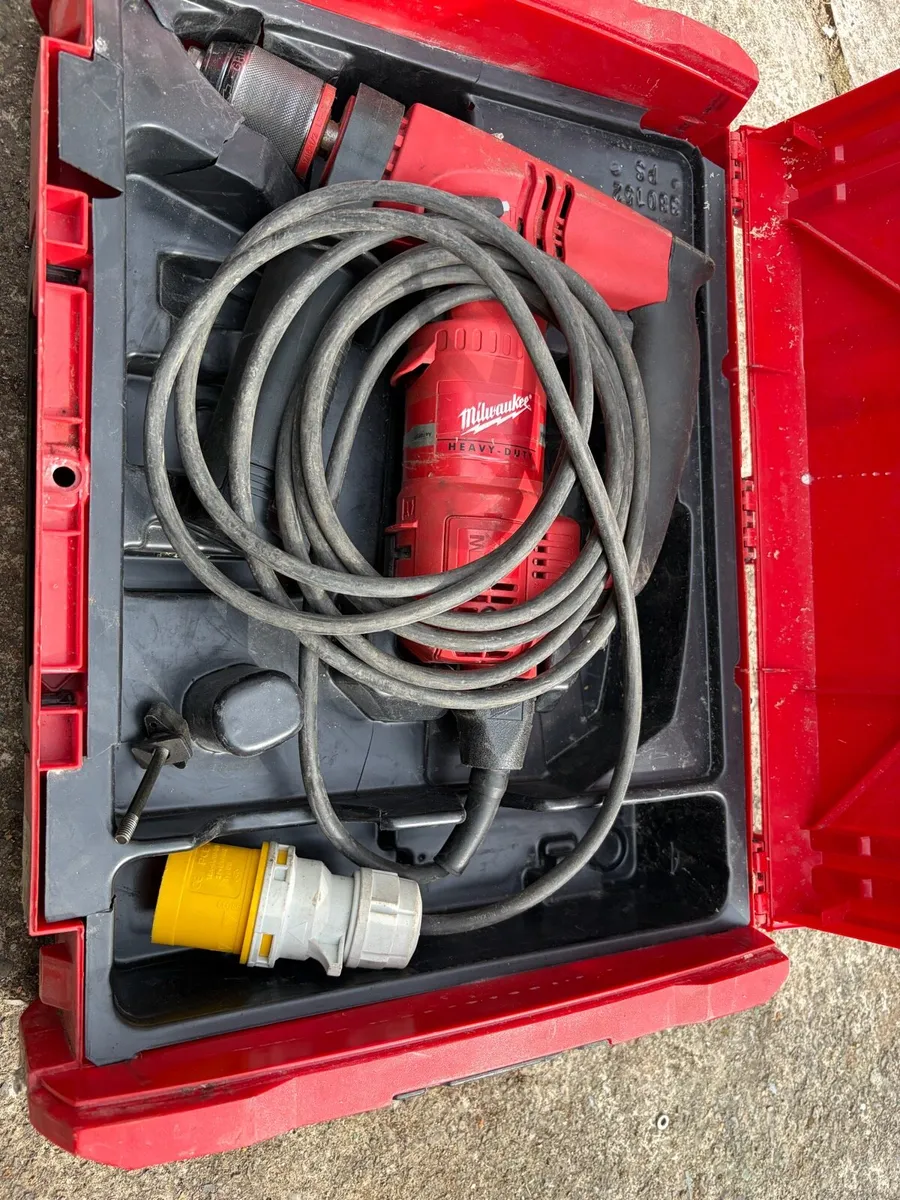 MILWAUKEE 110 volt pistol drill - Image 3