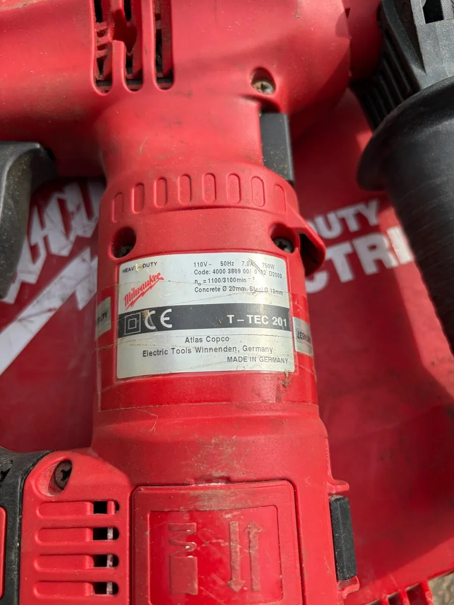 MILWAUKEE 110 volt pistol drill - Image 4