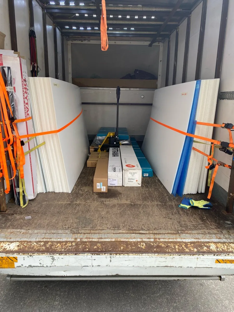 MAN WITH A VAN TAIL LIFT - Image 4