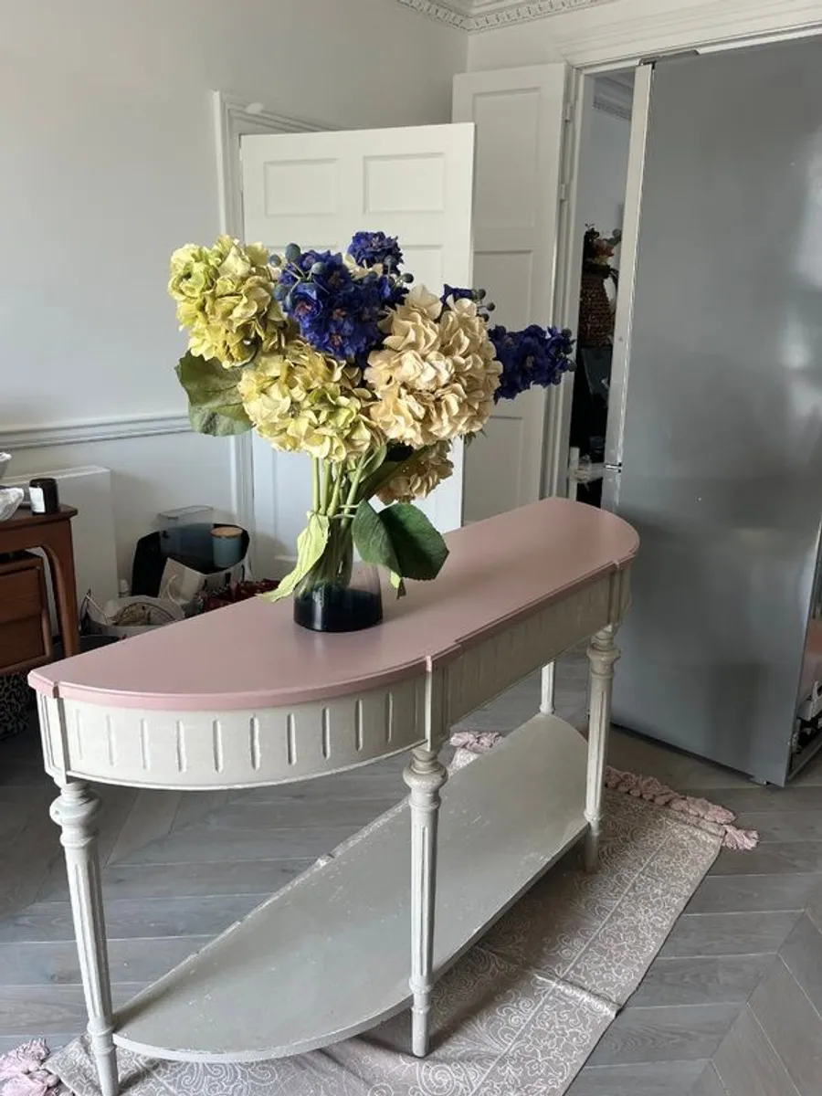 Console Table - Image 2