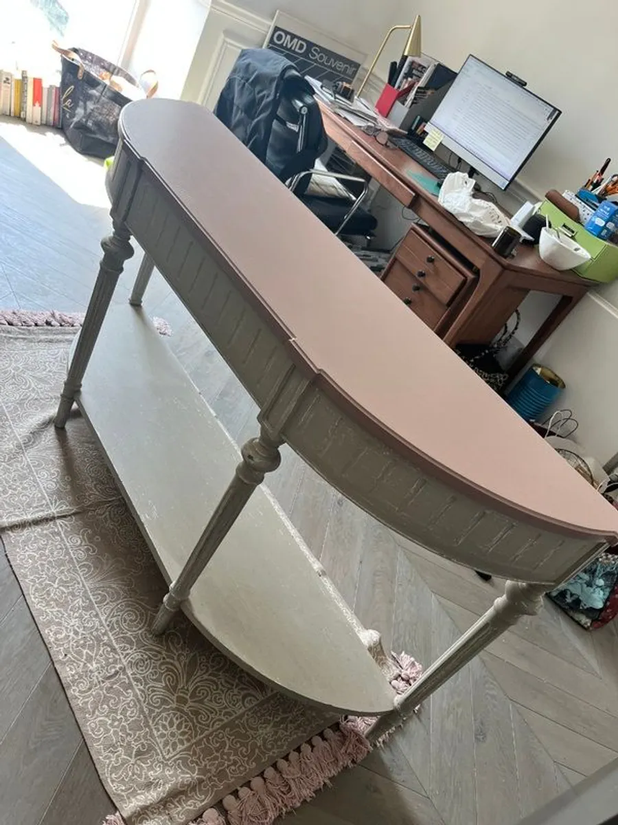 Console Table - Image 4