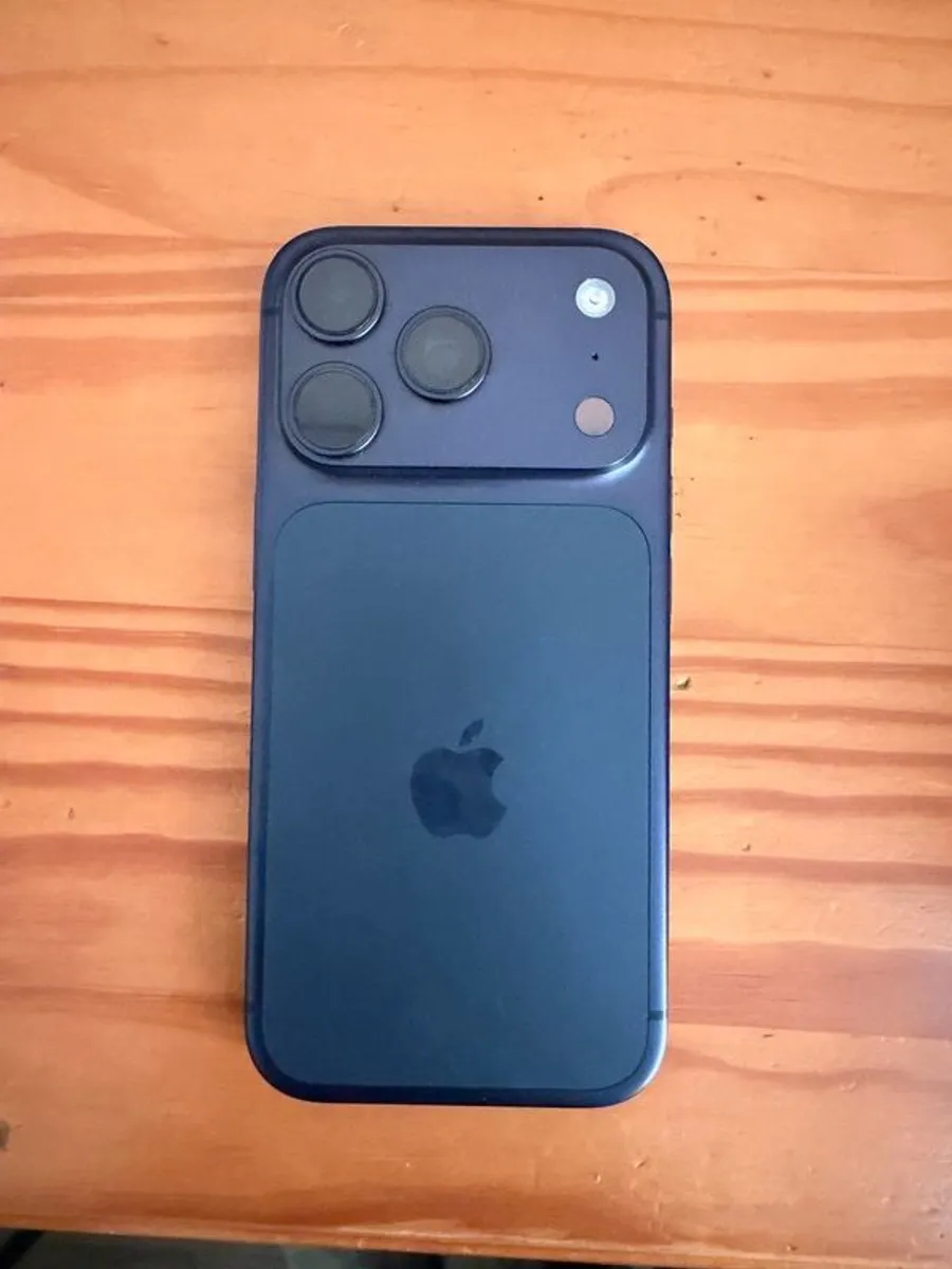 iPhone 17pro - Image 3