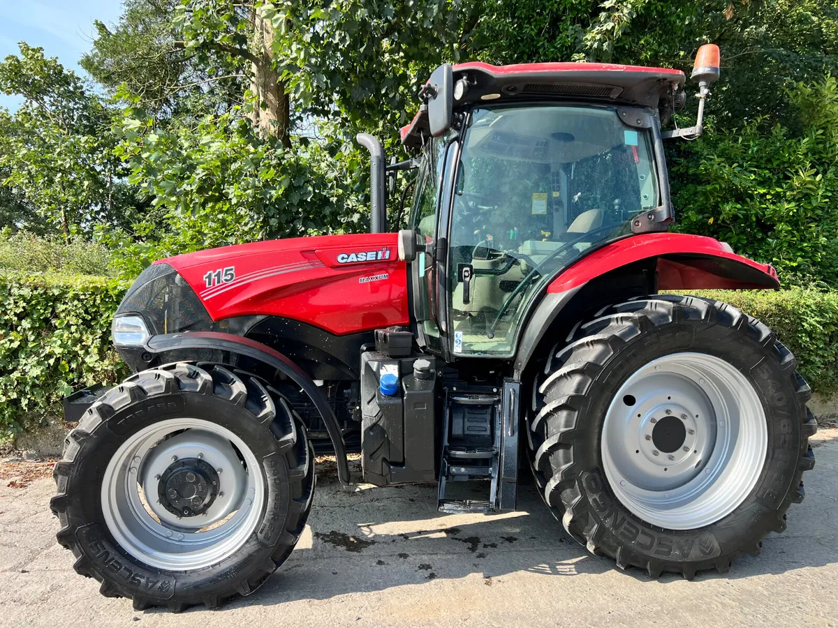 2017 Case IH Maxxum 115 - Image 3