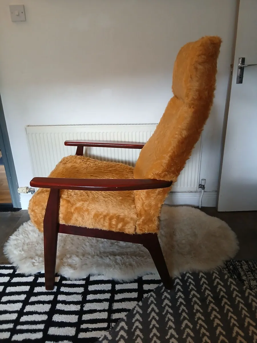 Refurbished Vintage Parker Knoll Armchair. - Image 3