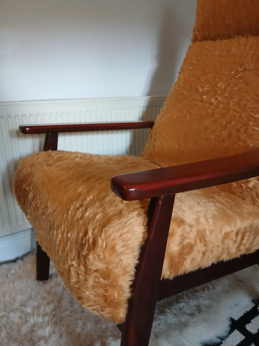 Refurbished Vintage Parker Knoll Armchair. - Image 4