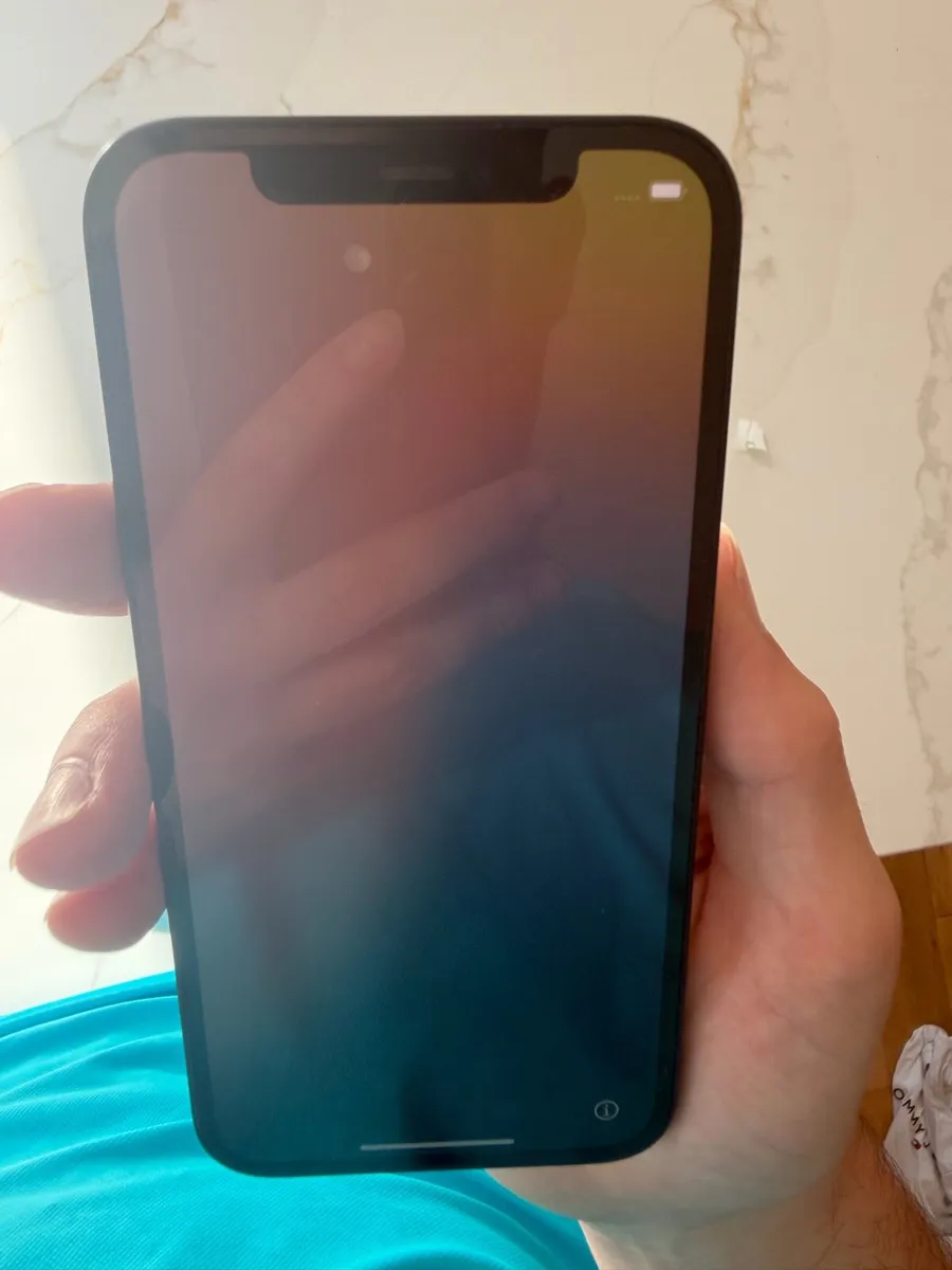 Iphone 12 64gb - Image 1
